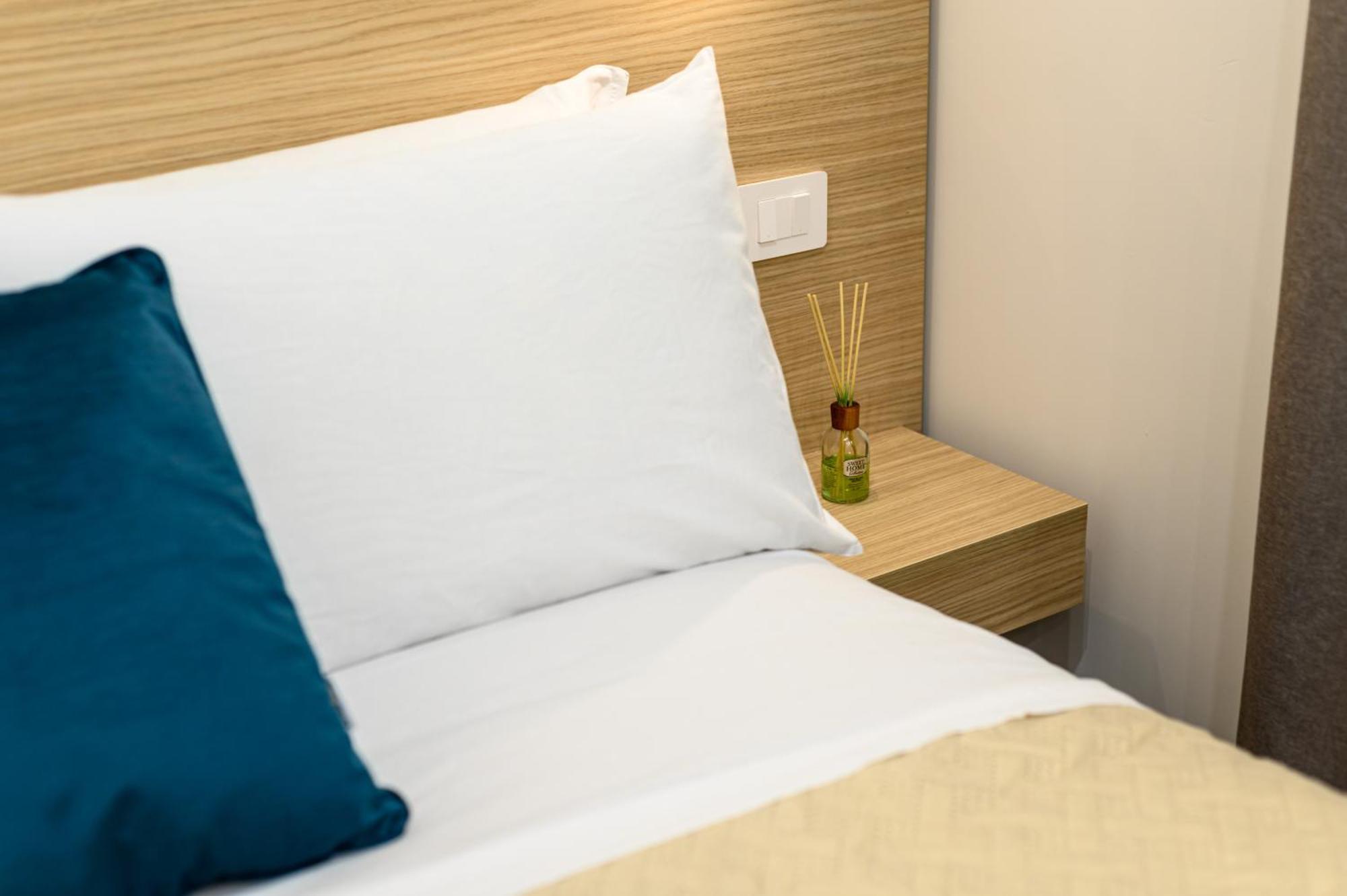 Hotel Dimora Joseph Via Toledo Neapol Zewnętrze zdjęcie
