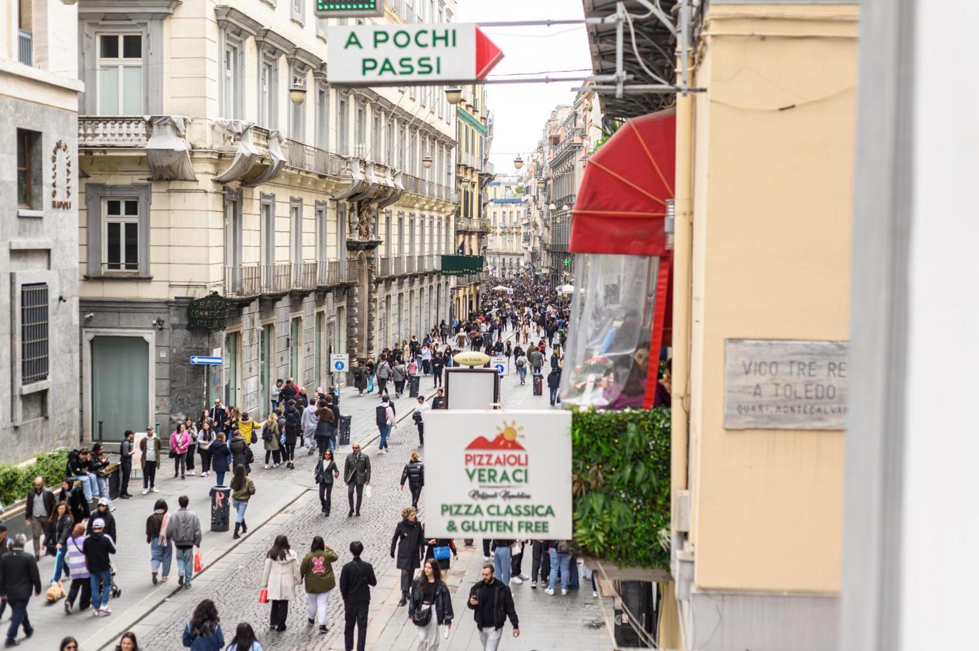 Hotel Dimora Joseph Via Toledo Neapol Zewnętrze zdjęcie